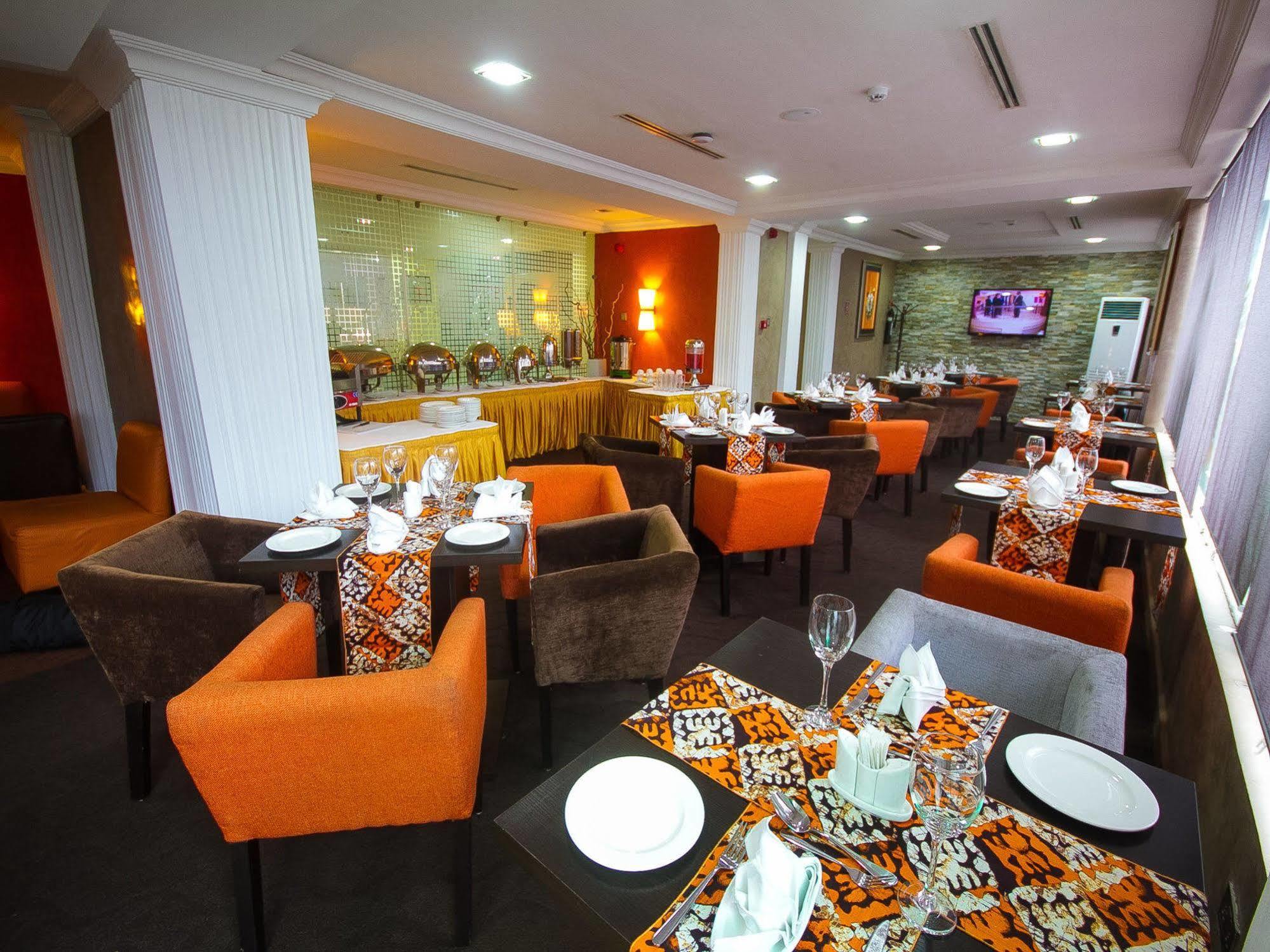 Golfview Suites & Conference Center Ikeja Exteriér fotografie