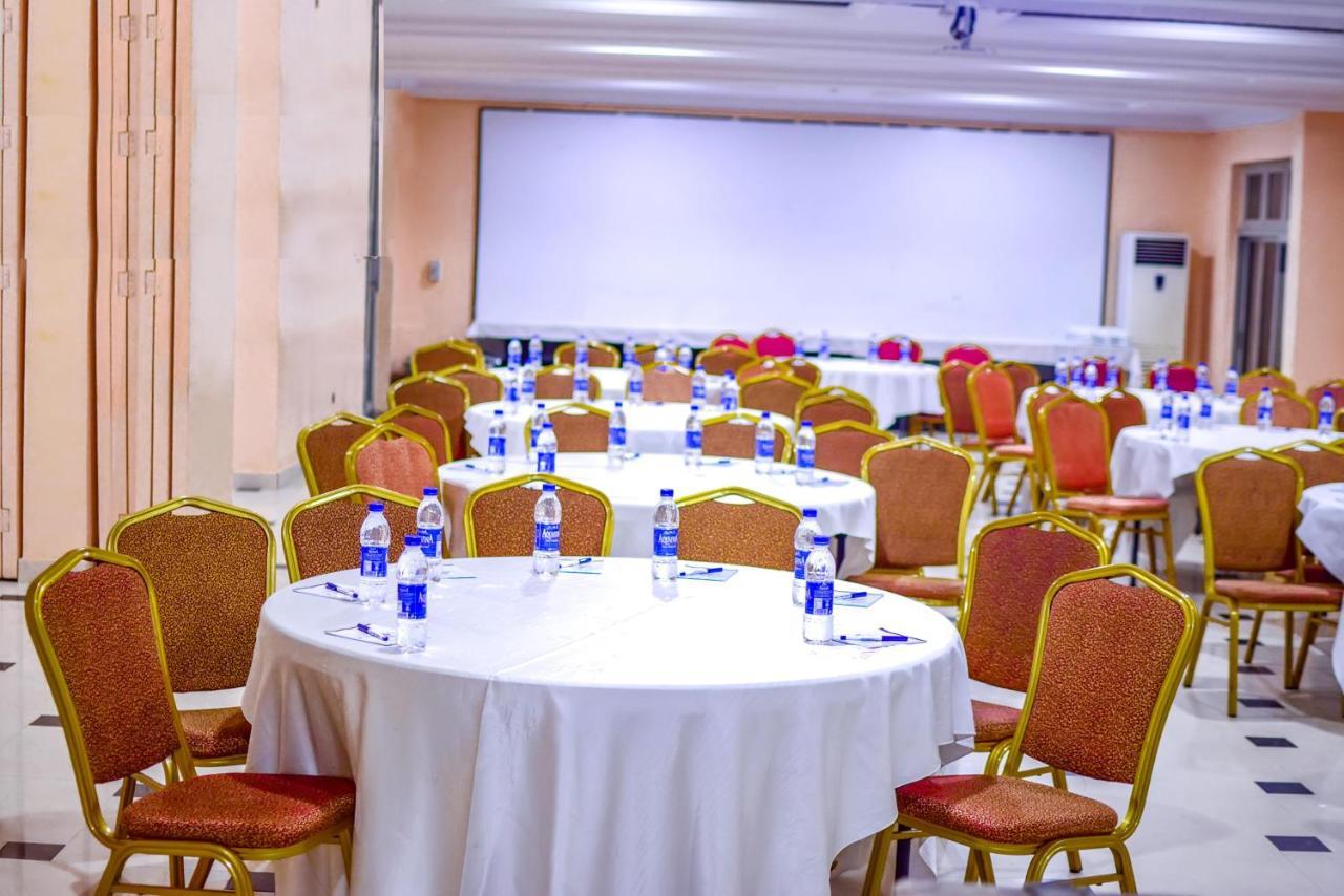 Golfview Suites & Conference Center Ikeja Exteriér fotografie